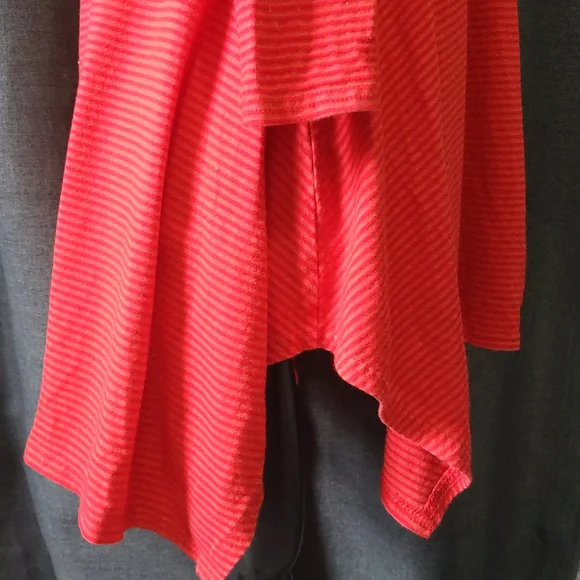 Advika Red Striped Trapeze Tunic Small - Picture 4 of 7